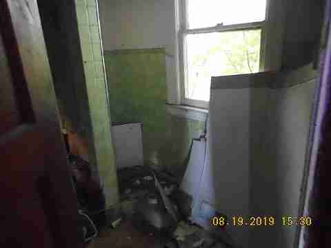 3738 Montgomery (18)_m.jpg